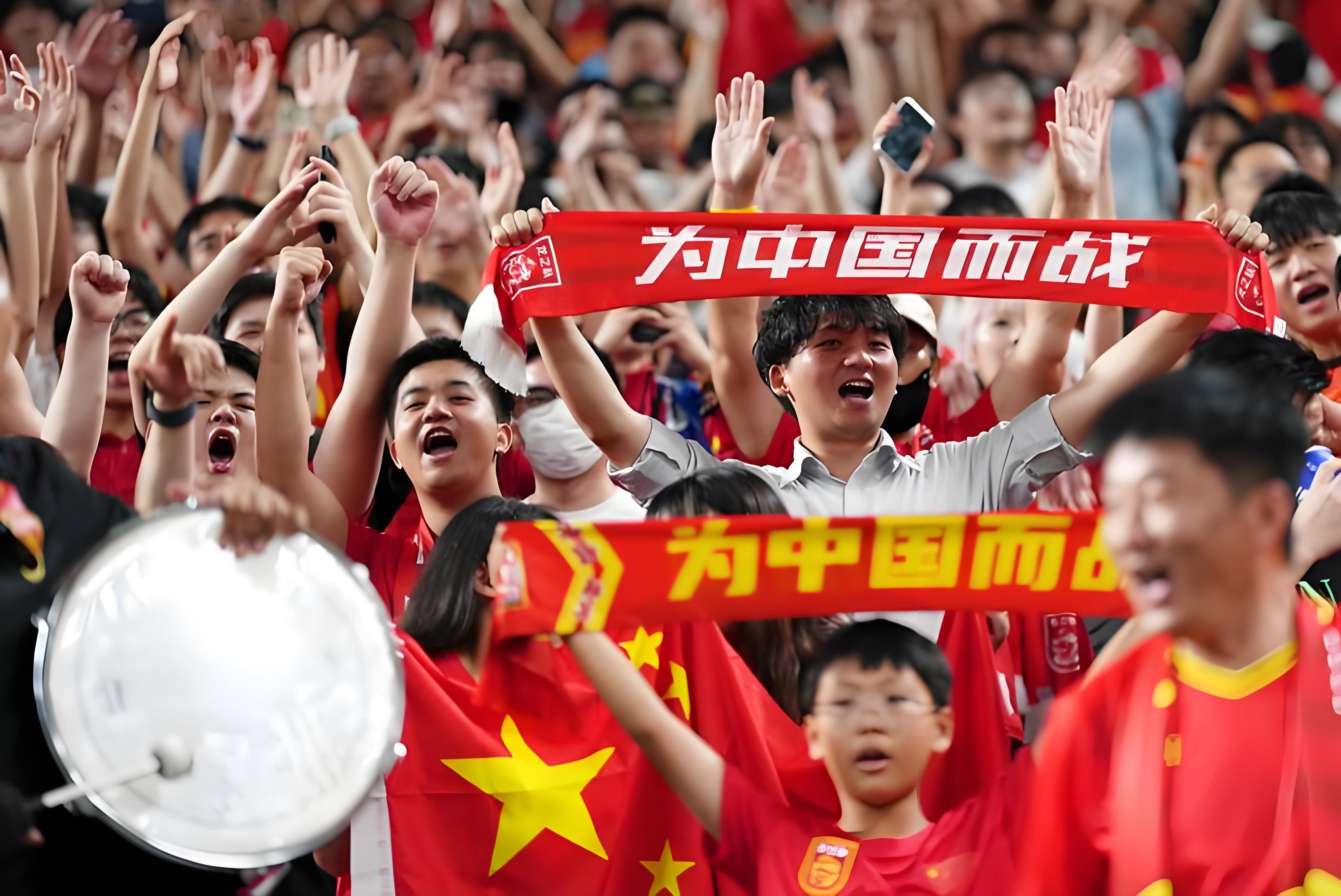 中国队在亚洲赛事中取得胜利的喜悦！